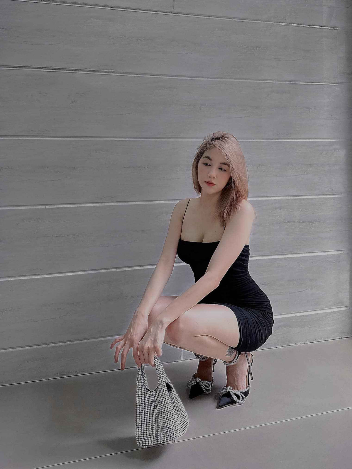 Hot girl không chỉ sở hữu ngoại hình xinh đẹp, sắc sảo và vóc dáng quyến rũ, Trân Mèo còn có tính cách cực “lầy lội”.