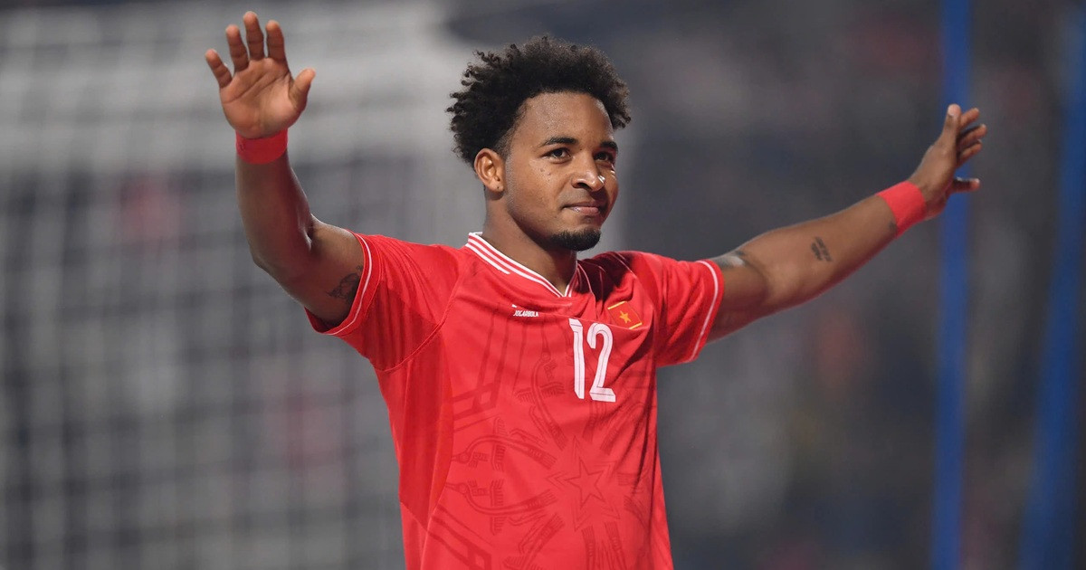 Hy vọng trong những trận đấu sắp tới, Xuân Son sẽ hoàn thành KPI của bản thân và giúp ĐT Việt Nam đăng quang tại AFF Cup như những gì đã làm được cách đây 6 năm trước.