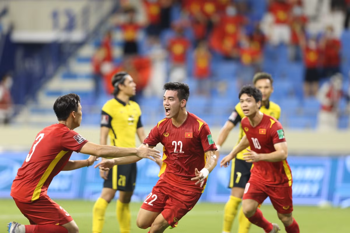 Cuộc đối đầu giữa đội tuyển Việt Nam và Malaysia diễn ra vào tối 11/6/2020 được coi là trận đấu bản lề để đoàn quân của HLV Park Hang Seo nghĩ tới tấm vé đi tới vòng loại cuối cùng World Cup 2022.