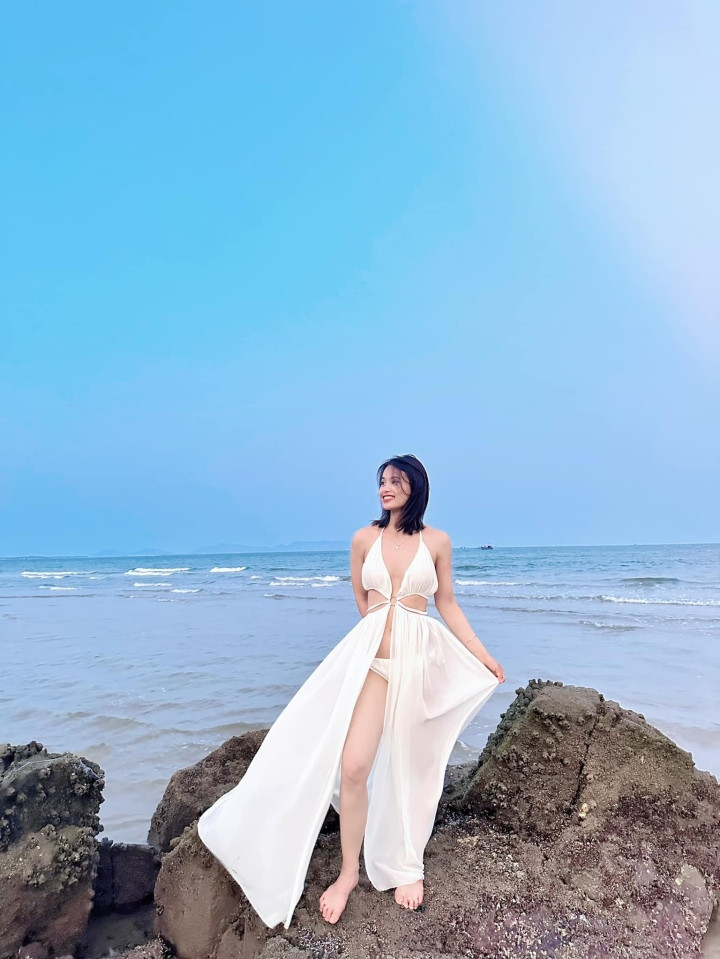 Cô nàng gốc Hưng Yên sớm thể hiện tài năng thiên bẩm với chiếc huy chương vàng trong lần đầu tham dự SEA Games (2019 tại Philippines).