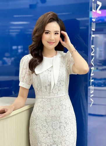 Từ vị trí là một biên tập viên thời tiết, BTV Mai Ngọc dần hoàn thiện mình và có những bước tiến mới trong sự nghiệp khi chuyển sang làm các chương trình thời sự.