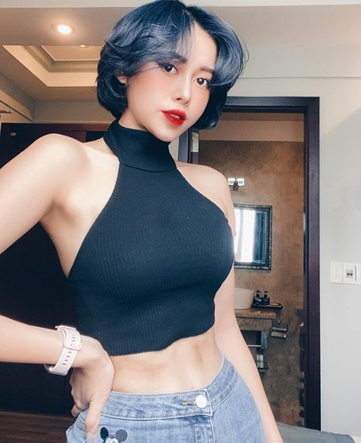 Hài hước, nhây nhây là vậy nhưng không ai phủ nhận được nhan sắc của Việt Phương Thoa.