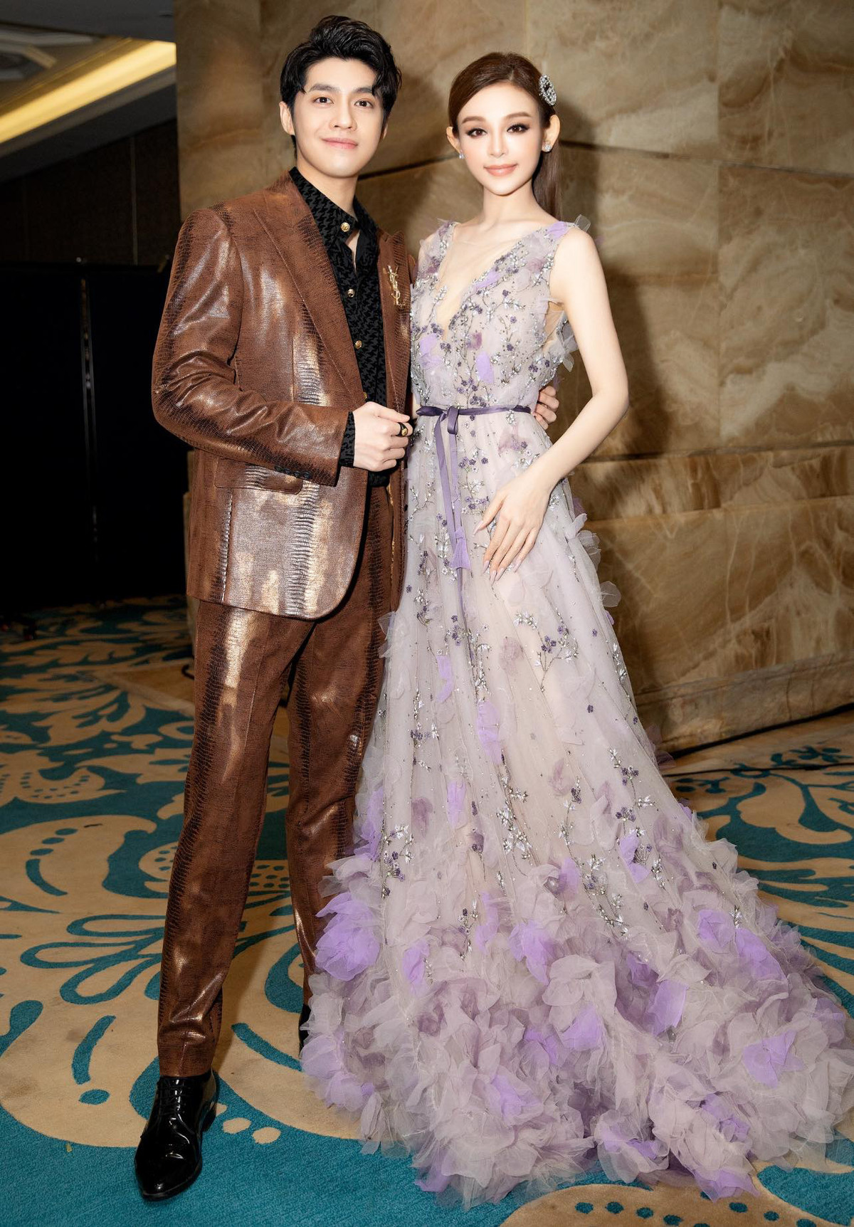 Cách đây chưa lâu, tại buổi tiệc của chính mình, hot girl đời đầu - Huyền Baby lại một lần nữa khẳng định nhan sắc của mình bằng những bức ảnh không thể chê.