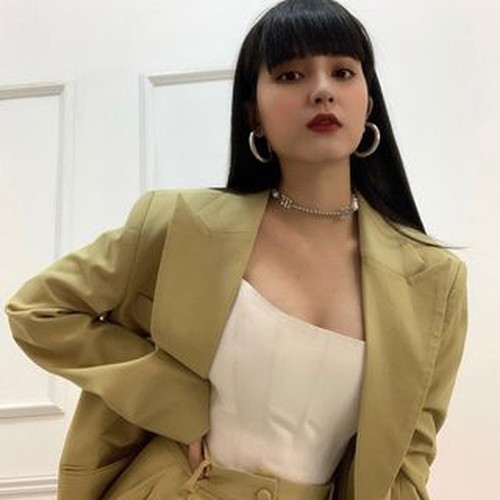 Lần đầu Thiên An công khai hình ảnh bên con gái là vào cuối tháng 9/2021.