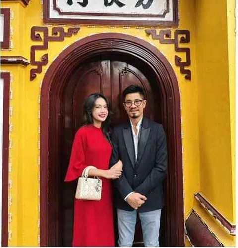 Trên trang cá nhân của bà xã Đoàn Văn Hậu, cô nàng từng không ít lần đăng tải những hình thời còn trẻ của bố và tự hào khi được thừa hưởng nhiều nét đẹp từ gia đình.