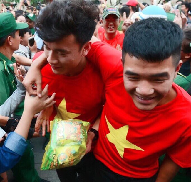 Sự thân thiết của Hà Đức Chinh và Bùi Tiến Dũng là điều không phải bàn cãi.