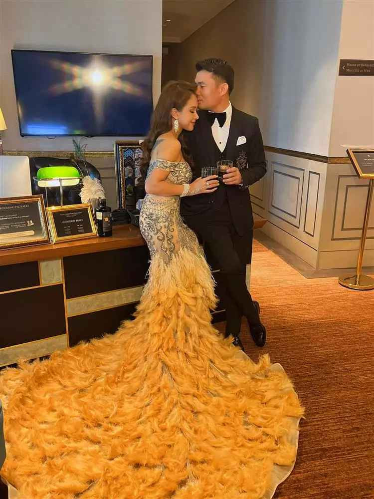 Nữ MC Vân Hugo vào chồng doanh nhân đã sống chung và có con gái trước khi làm lễ cưới.