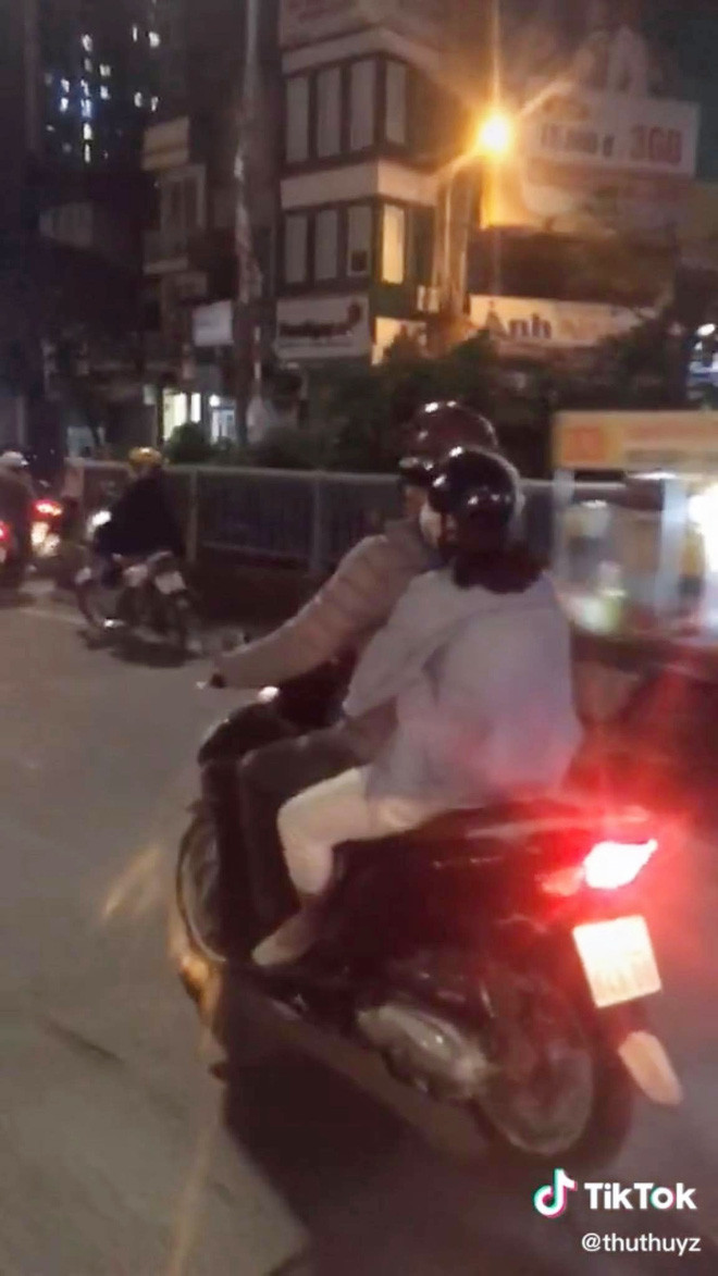 Xem xong đoạn TikTok của 2 gái ế, nhiều dân mạng để lại bình luận rằng dàn nữ chính vẫn còn may chán khi còn độc thân cùng nhau.