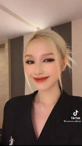 Xemesis và Xoài Non kết hôn vào cuối năm 2020 bằng một bữa tiệc vô cùng xa hoa. Trước đó, đôi trẻ tiết lộ đang lên kế hoạch sinh con và từng được bố mẹ treo thưởng, nếu sinh con gái được quà 1 căn nhà, con nếu sinh quý tử được 1 khách sạn.