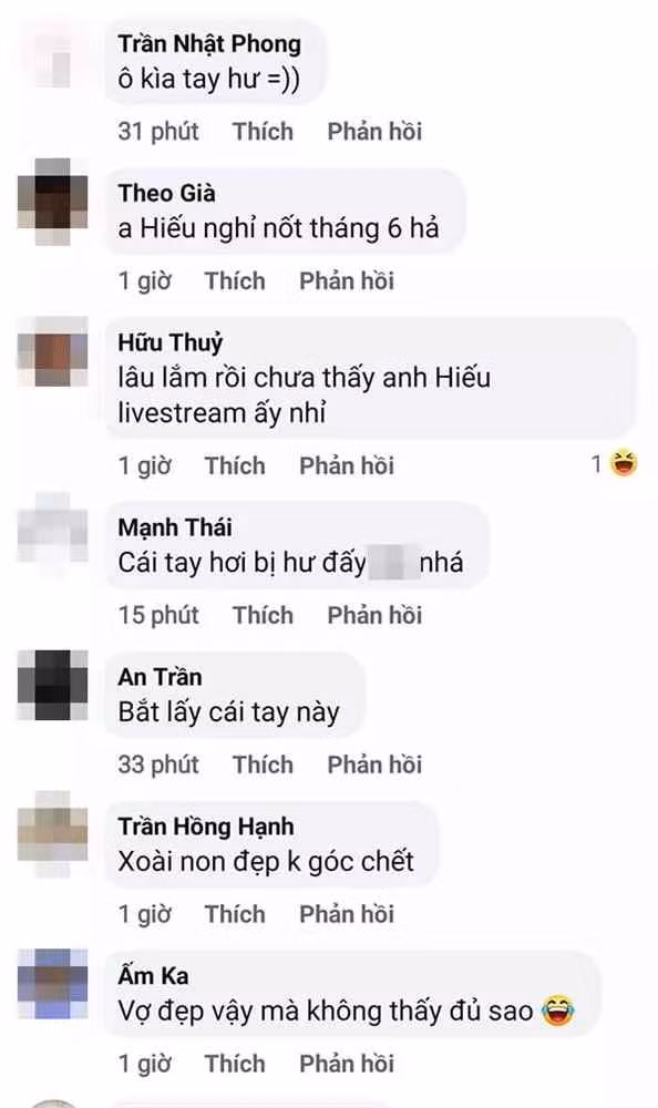 "Cái tay hơi ẩu nha", "Tay kia là không được rồi", "Tay để không đúng chỗ nhé anh Xemesis",... là 3 trong số cả trăm chiếc còm để lại.