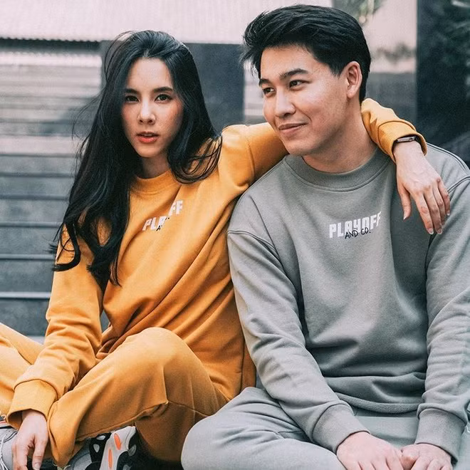 Sở hữu thân hình chuẩn đáng mơ ước, Bebe luôn lựa chọn những trang phục năng động nhưng không kém phần gợi cảm nhằm khoe khéo đường cong cơ thể.