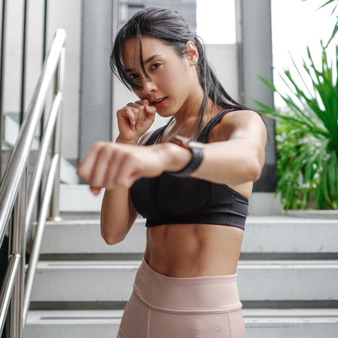 Không chỉ có lượng người yêu mến lớn tại Thái Lan, Bebe còn thu hút hàng trăm nghìn người theo dõi ở các nước khác, từ Á sang Âu như Việt Nam, Hàn Quốc, Ấn Độ, Mỹ, Mexico...