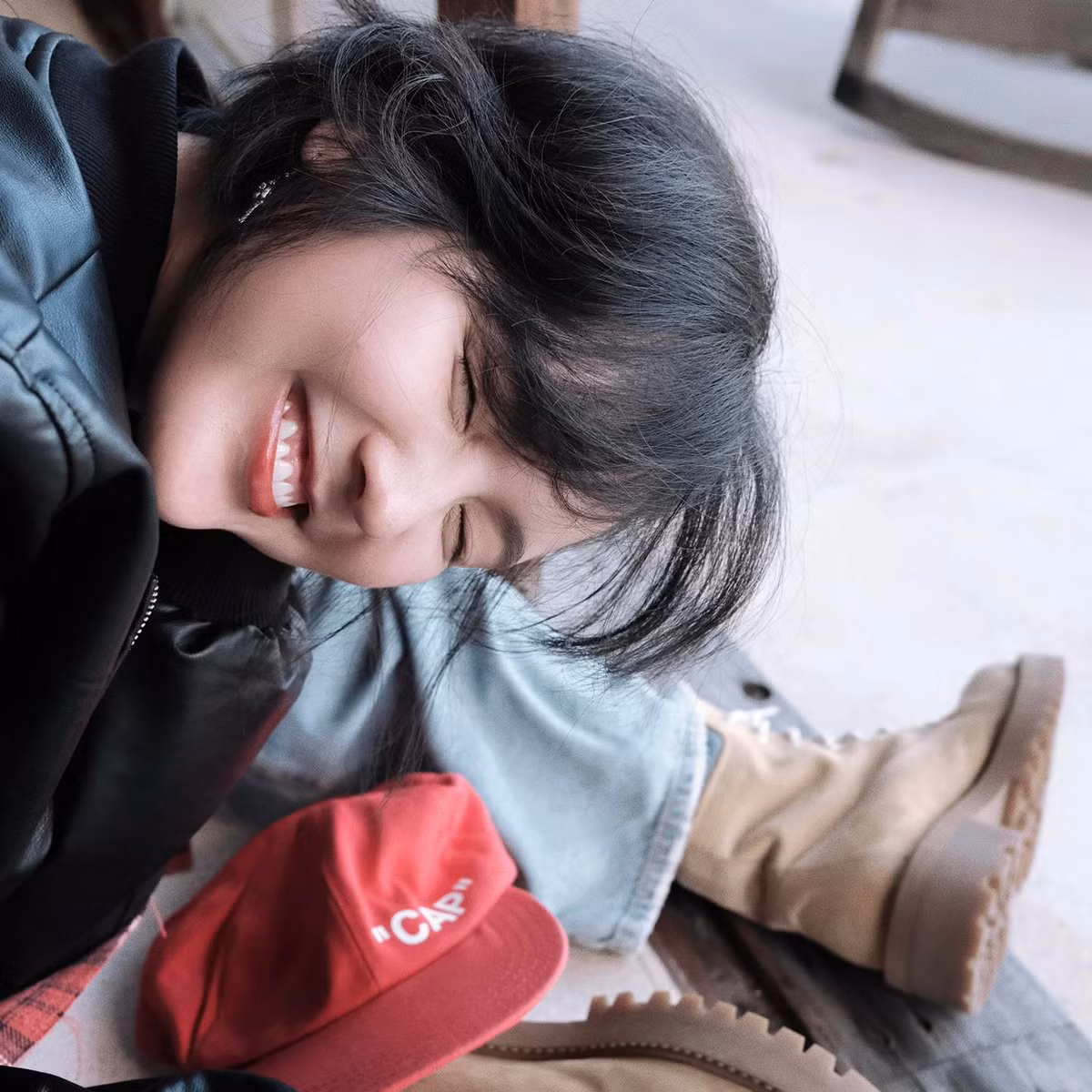 Hiện tại, Hải Tú đã trở lại hoạt động năng nổ hơn trên MXH. Không chỉ đăng tải hình ảnh, cô nàng còn làm vlog du lịch, vlog một ngày chụp ảnh có Sơn Tùng M-TP đến thăm,... và tham gia nhiệt tình các hoạt động chung của công ty.