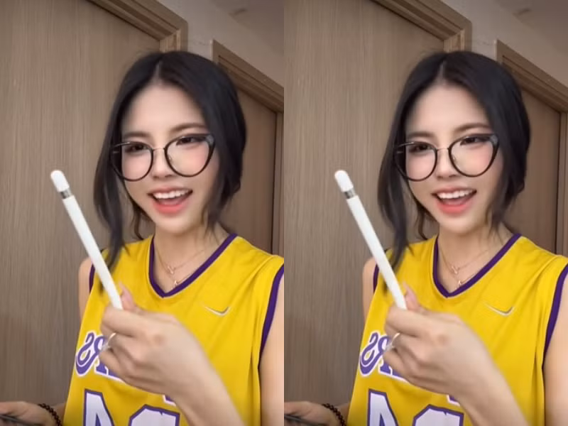 Tuy nhiên, Mai Dora lại vụng về đánh rơi bút ngay khi vừa bắt đầu. Cứ tưởng đây là một màn trình diễn tệ hại thì lập tức, nữ MC xinh đẹp đã “chuyển cảnh”, lên đồ “siêu mượt” và tạo dáng hết sức quyến rũ.