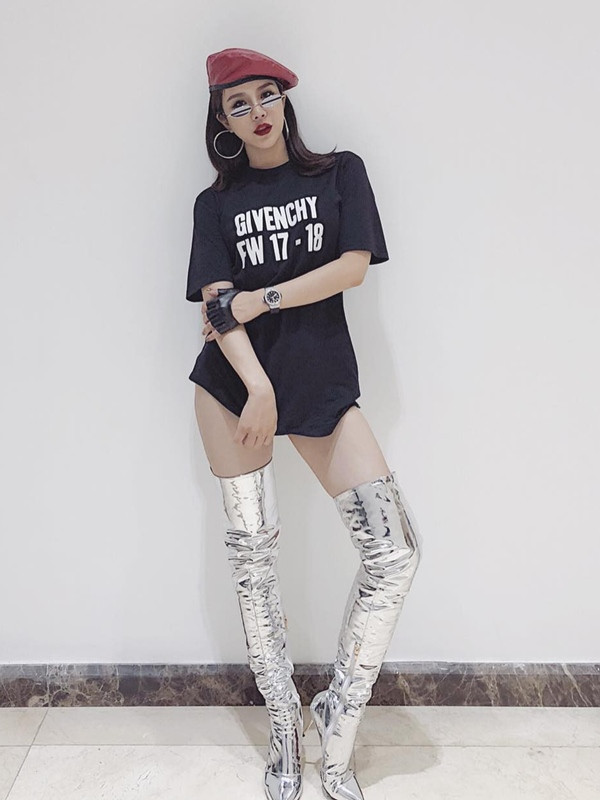 Sở hữu đôi chân dài thon gọn, Diệp Lâm Anh nhận về cơn mưa lời khen khi diện phong cách mặc giấu quần.