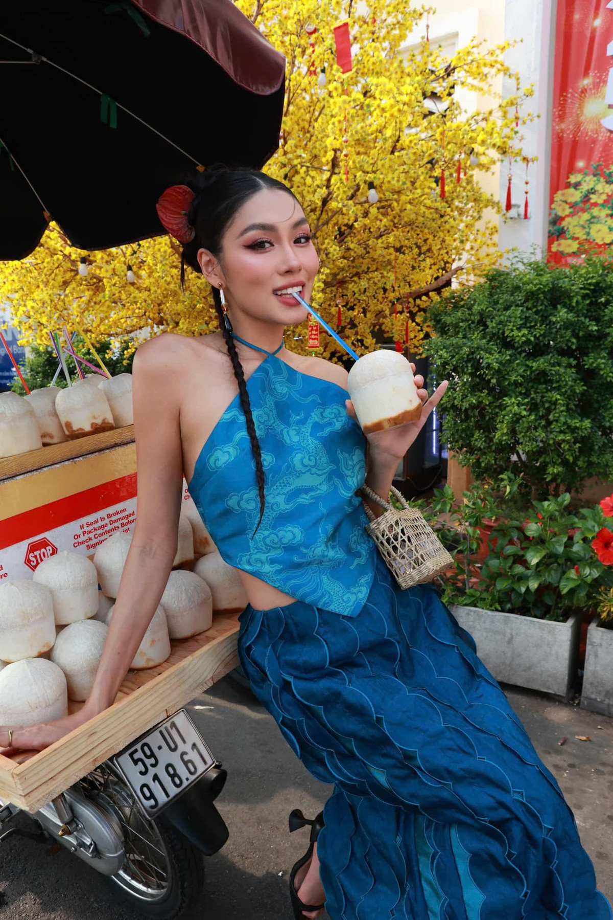 Có người còn đề nghị rich kid mở kênh YouTube về mảng thời trang, làm đẹp cho mọi người học lỏm.