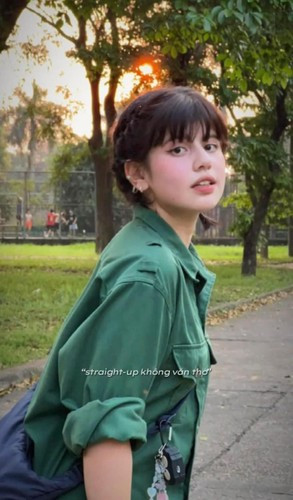 Ebra Lê sở hữu hơn 640.000 lượt theo dõi trên nền tảng TikTok. Cô nàng hiện theo học tại Đại học Công nghệ Đông Á