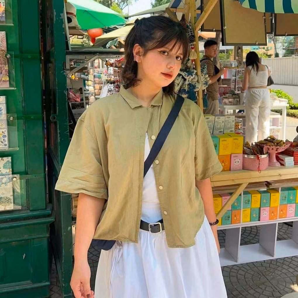 Ebra Lê không cố định bản thân vào một phong cách mà luôn tìm cách thay đổi để phù hợp với từng hoàn cảnh, sự kiện khác nhau