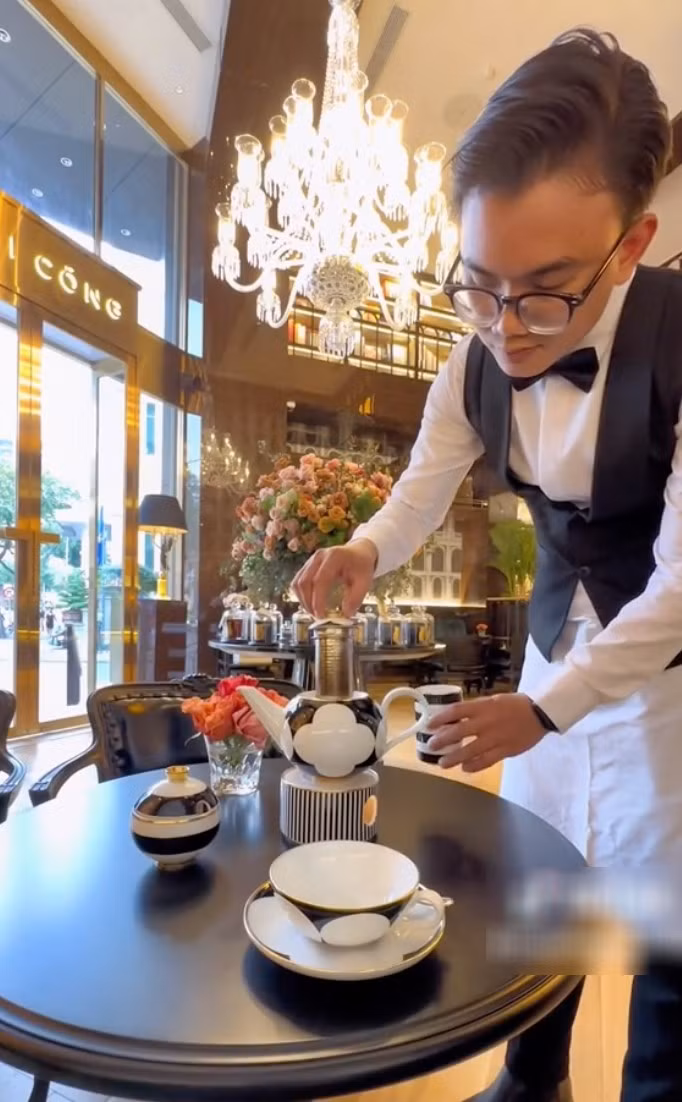 Cũng bởi vì điều này mà dân mạng chia làm 2 luồng ý kiến khác nhau. Người cho rằng NTK Thái Công đang đầu tư đáng giá, người lại lắc đầu chê "quá lãng phí".