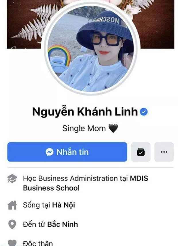 Hay lần Khánh Linh xóa hết ảnh chụp chung, đặt Facebook về chế độc "độc thân" cùng dòng mô tả tự nhận mình là "Single mom".