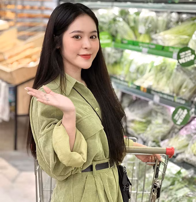 Sự tươi tắn là điều Trà My ghi điểm trong mắt mọi người.