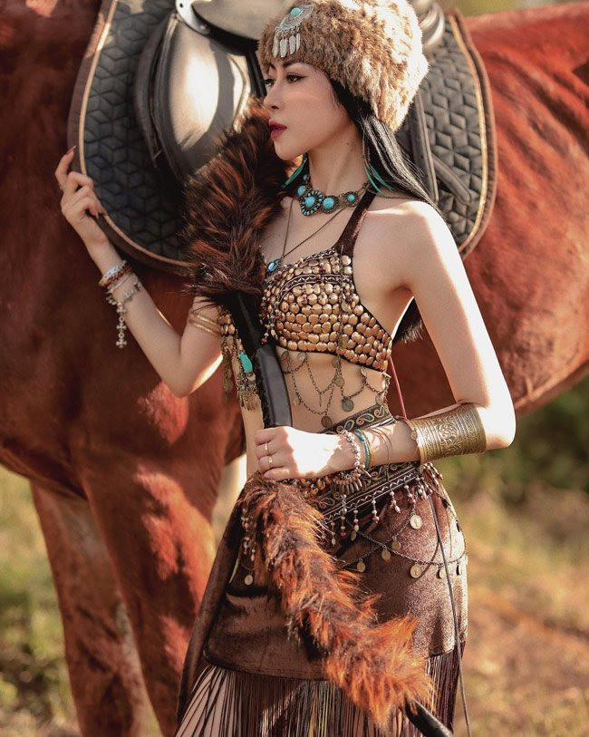 Là một mẫu ảnh có tiếng, người đẹp Quảng Bình đặc biệt chú trọng vào hình thể. Cô dành rất nhiều thời gian cho việc tập luyện giữ dáng.