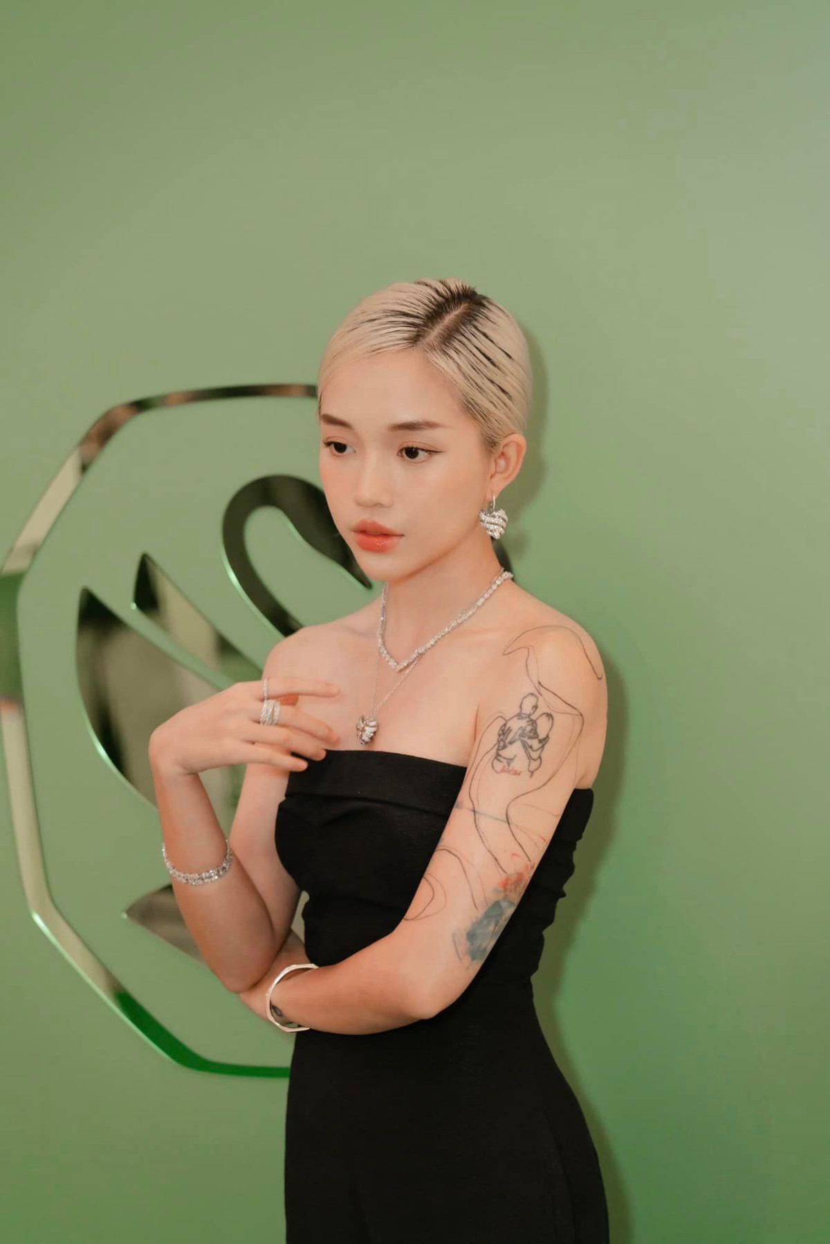 Nhiều fan mạnh dạn hơn, không ngại tâm sự thẳng thắn: "Vẫn hy vọng chị và anh Bụt yêu lại".