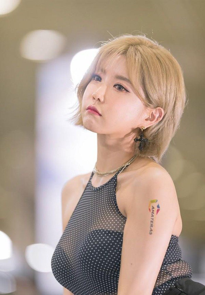 Dù không đi theo con đường nổi tiếng bằng tai tiếng scandal, nhưng Heo Yoon Mi cũng từng gặp phải sự cố điếng người khi livestream.