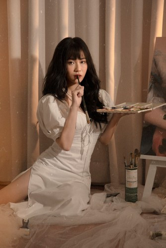 Tuy nhiên, không ít fan cảm thấy tiếc nuối và mong muốn "trả lại Thy ngày xưa", một MisThy mộc mạc, giản dị và gần gũi.