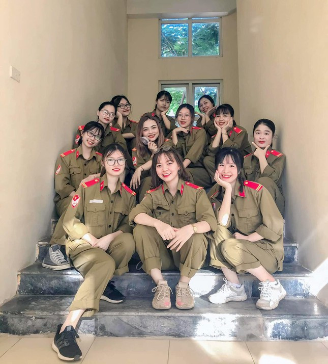 Chưa kể, đây cũng là dịp để các nhóm bạn cùng nhau vui chơi, cùng chụp lại những bức ảnh “cực phẩm” ghi lại dấu ấn của thời học sinh tươi đẹp.