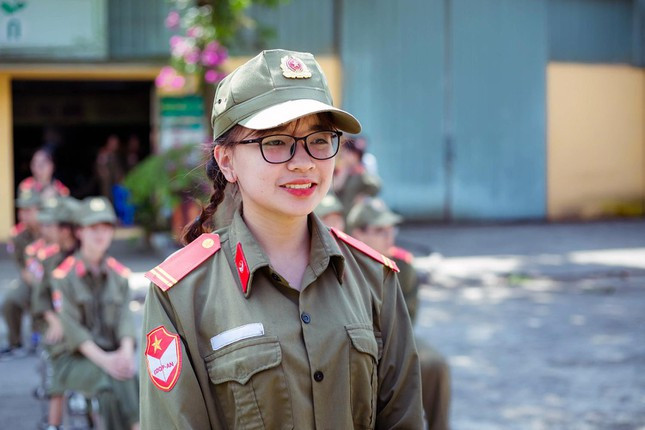 Những ngày tháng tuy phải vất vả nơi thao trường nhưng cũng là cơ hội để các cô cậu học trò làm quen, chia sẻ, gần gũi với nhau hơn trong cuộc sống cũng như học tập.