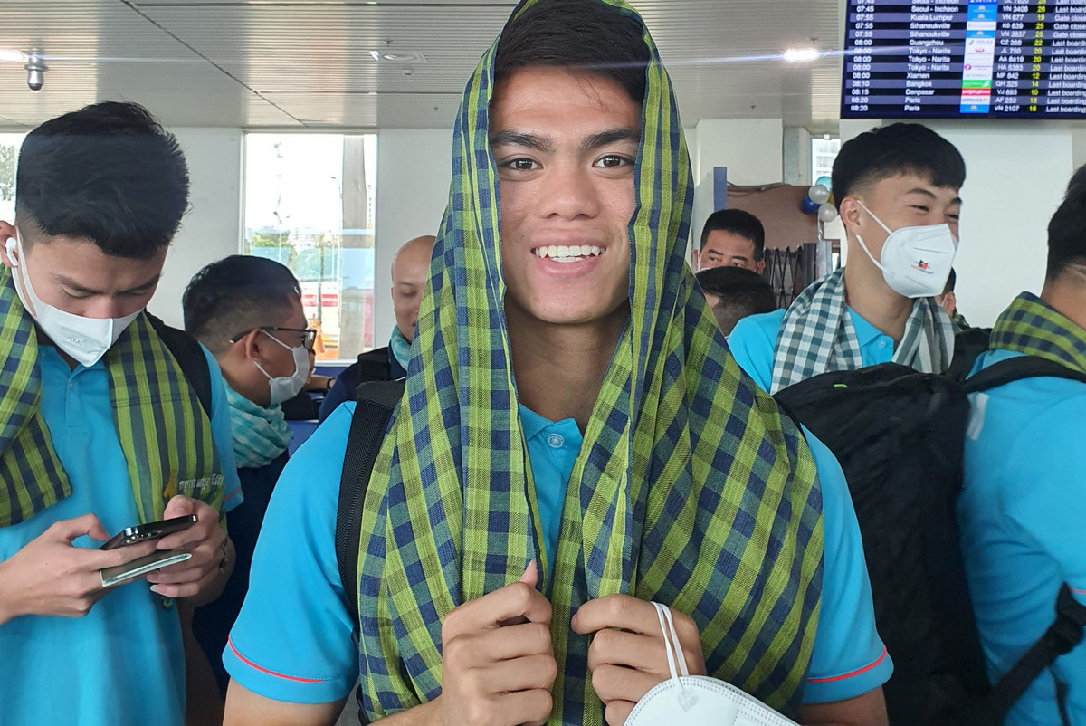 Trước trận ra quân gặp Lào, HLV Philippe Troussier loại thêm 4 cầu thủ, chính thức chốt danh sách đăng ký với BTC SEA Games 32.