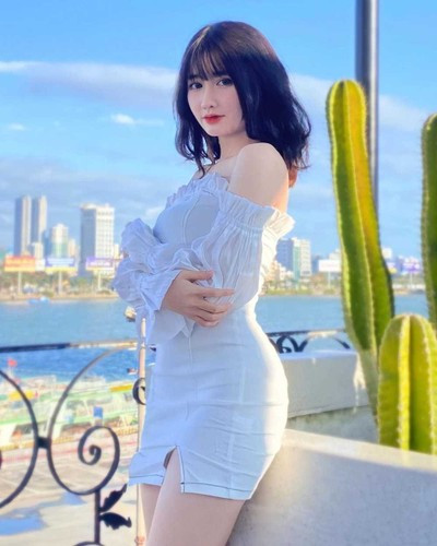 Khánh Huyền là hot girl nổi tiếng trên mạng xã hội Tiktok.