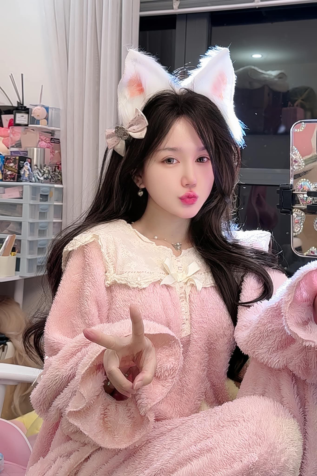 Được biết, bạn trai của Thiên Thy tên là Đoàn Minh Hải (Sniper), anh chàng là thành viên trong đội tuyển CF hàng đầu Việt Nam Last Legends.