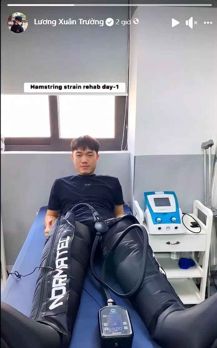 Năm 2022 à một năm đầy sóng gió với tiền vệ Lương Xuân Trường. Sau khi rời CLB Hoàng Anh Gia Lai, anh chàng cập bến CLB Hải Phòng nhưng gặp chấn thương nặng. Mãi gần đây, anh trở lại thi đấu nhưng cũng không để lại dấu ấn gì.