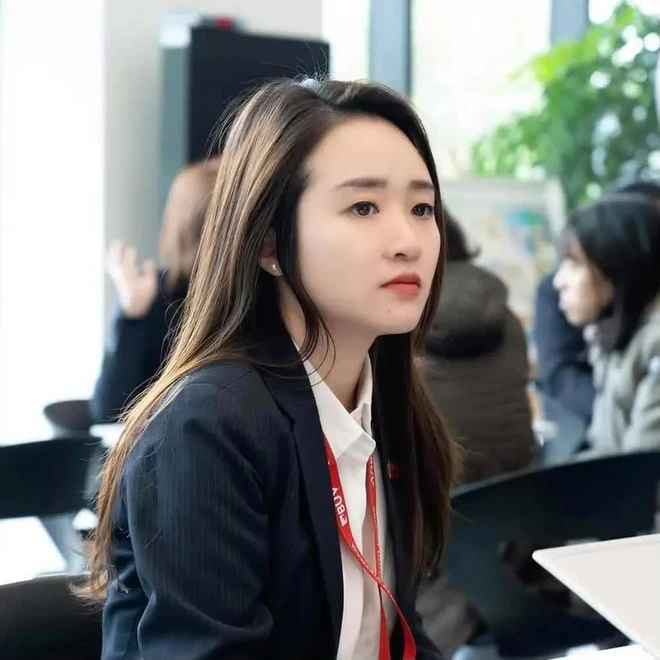 Năm 2019, Nhuệ Giang từng vướng vào ồn ào với người hâm mộ của Xuân Trường trên mạng xã hội.