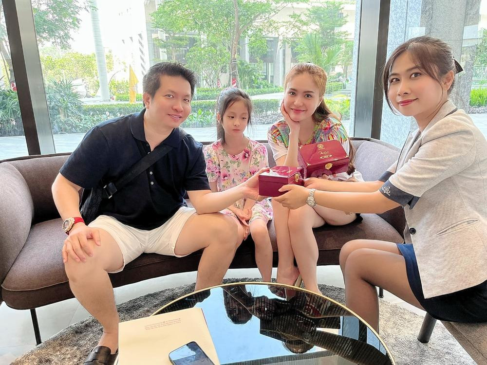 Tậu 2 căn hộ, "nữ đại gia quận 7" bán lại với giá choáng Tau 2 can ho,