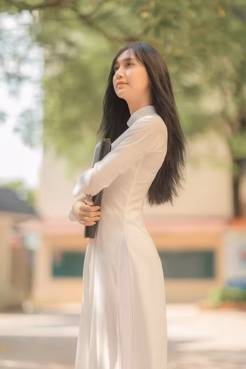 Cách đây hơn 1 năm, Lynk Lee gây bất ngờ khi tiết lộ đã chuyển giới từ nam sang nữ thành công.