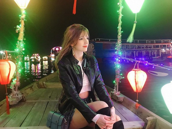 Cùng ngắm thêm những hình ảnh của nữ DJ xinh đẹp đến từ Ukrane - Alexandra Rud.