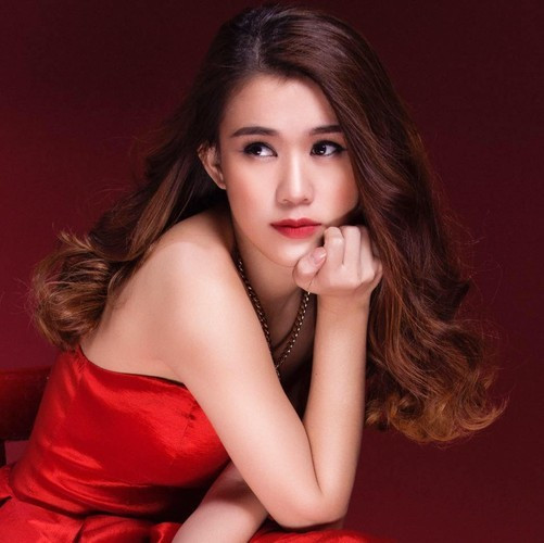 Bước sang tuổi 33 mà Ngọc Thảo vẫn giữ được cho mình dáng vóc thon gọn, mảnh mai cùng gương mặt trẻ trung.