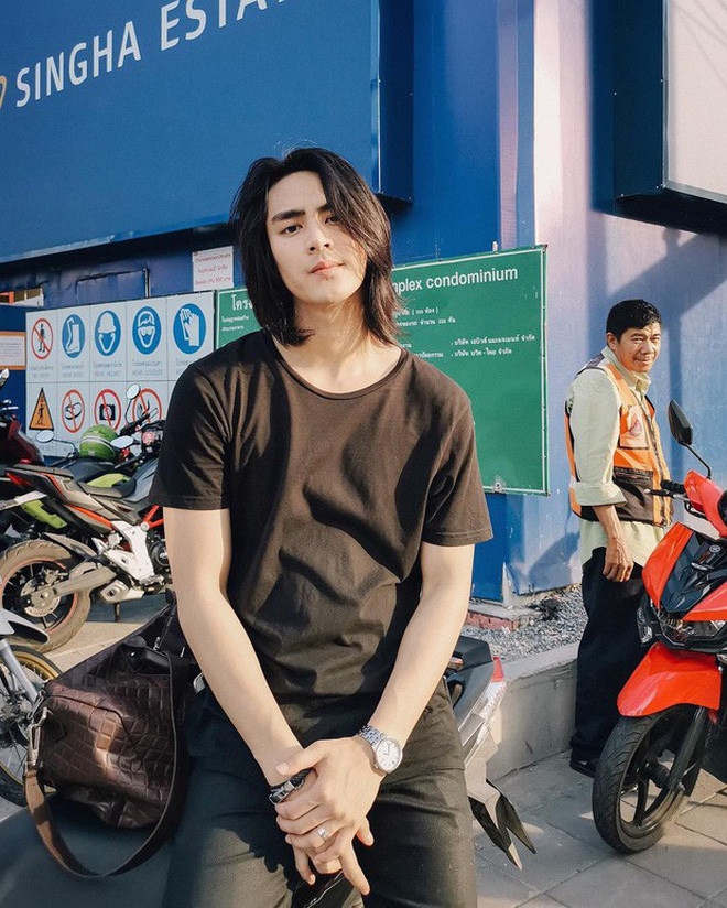 Từ thần thái tới nụ cười, ánh mắt của Ice Panuwat Premmaneenan đều khiến dân mạng phải "mắt chữ O miệng chữ A".