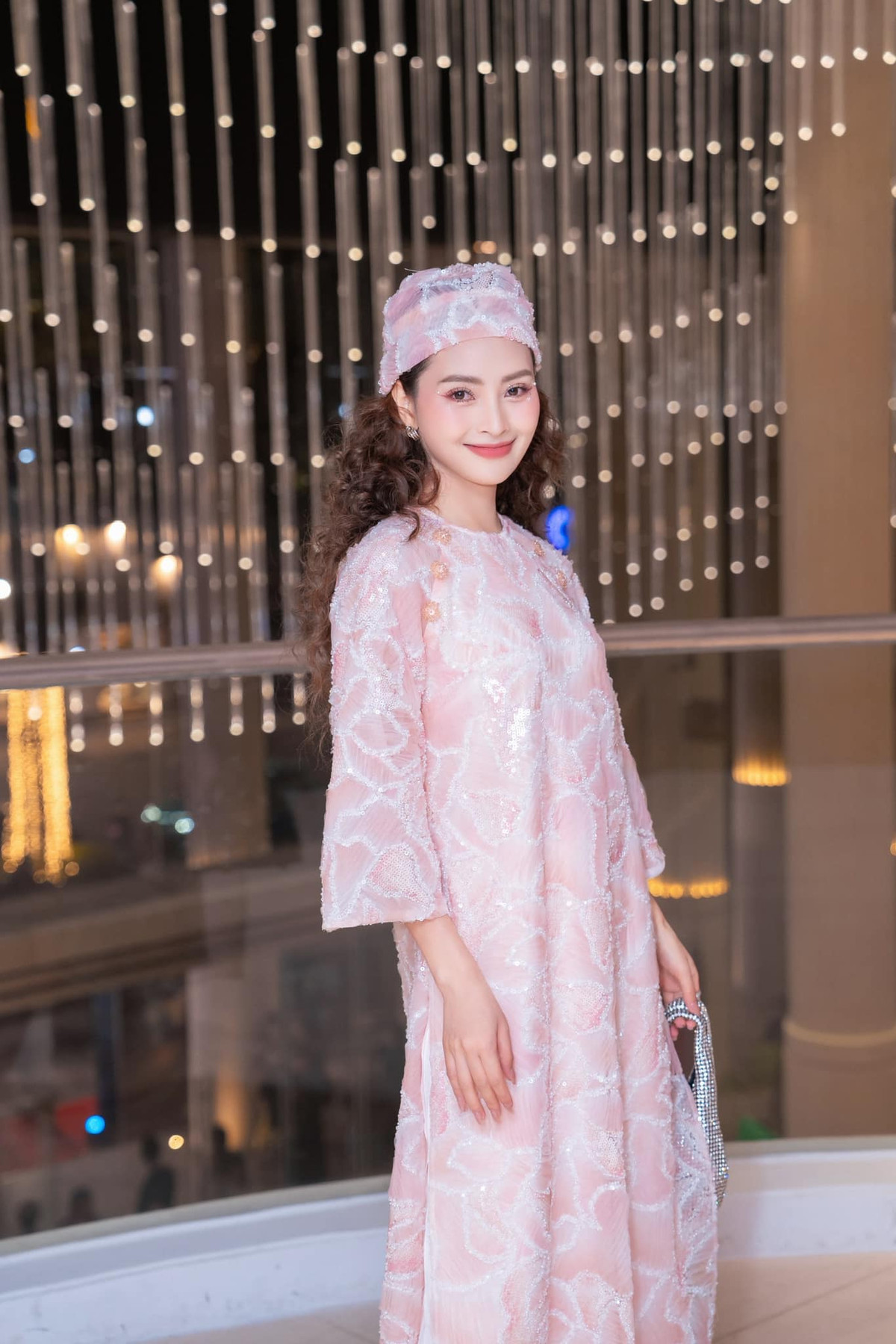 Theo tìm hiểu Đức Huy và Huyền Trang đã có thời gian tìm hiểu nhau từ tháng 12/2024, đến tháng 1/2025 đã thoải mái đánh dấu chủ quyền bằng những cử chỉ thân mật.