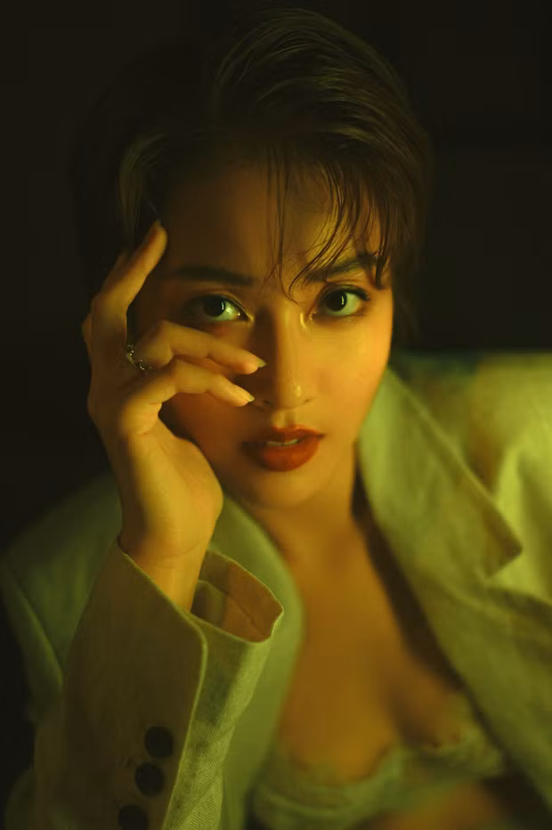 Vẻ đẹp thanh thoát, ngọt ngào của Khả Ngân chính là một trong những yếu tố giúp cô thu hút được nhiều sự chú ý.