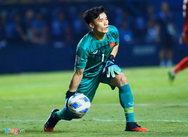 Ở lượt trận đấu cuối, Bùi Tiến Dũng và các đồng đội buộc phải thắng U23 Triều Tiên và trông chờ vào cuộc đối đầu giữa U23 Jordan và U23 UAE có tỷ số thắng bại rõ ràng.