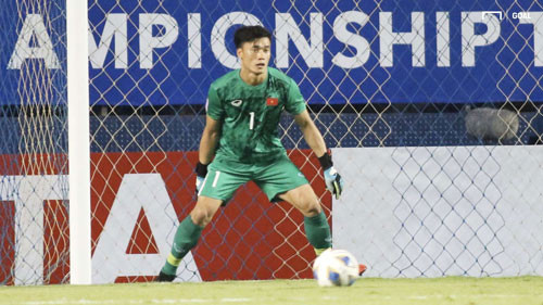 Bùi Tiến Dũng có những pha đấm bóng, cản phá bằng chân vô cùng xuất sắc trước những đường bóng của cầu thủ đội bạn. Anh đã cứu cho U23 Việt Nam khỏi những bàn thua trông thấy, đem đến sự yên tâm cho không chỉ các đồng đội thi đấu phía trên mà còn khiến người hâm mộ cũng bớt lo lắng khi đội nhà gặp phải đối thủ mạnh.