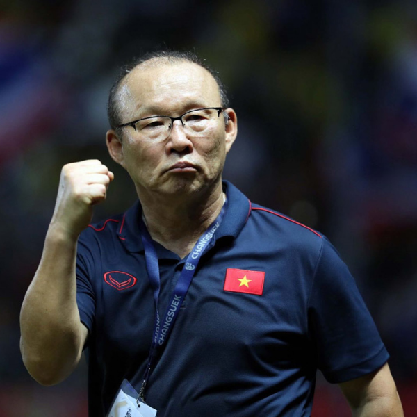 Với lứa cầu thủ tài năng như Văn Hậu, Quang Hải, Duy Mạnh, Đình Trọng, Xuân Trường, Công Phượng, Văn Toàn, Văn Đức... ông giúp U23 Việt Nam tiếp tục giành hạng tư ASIAD 18.