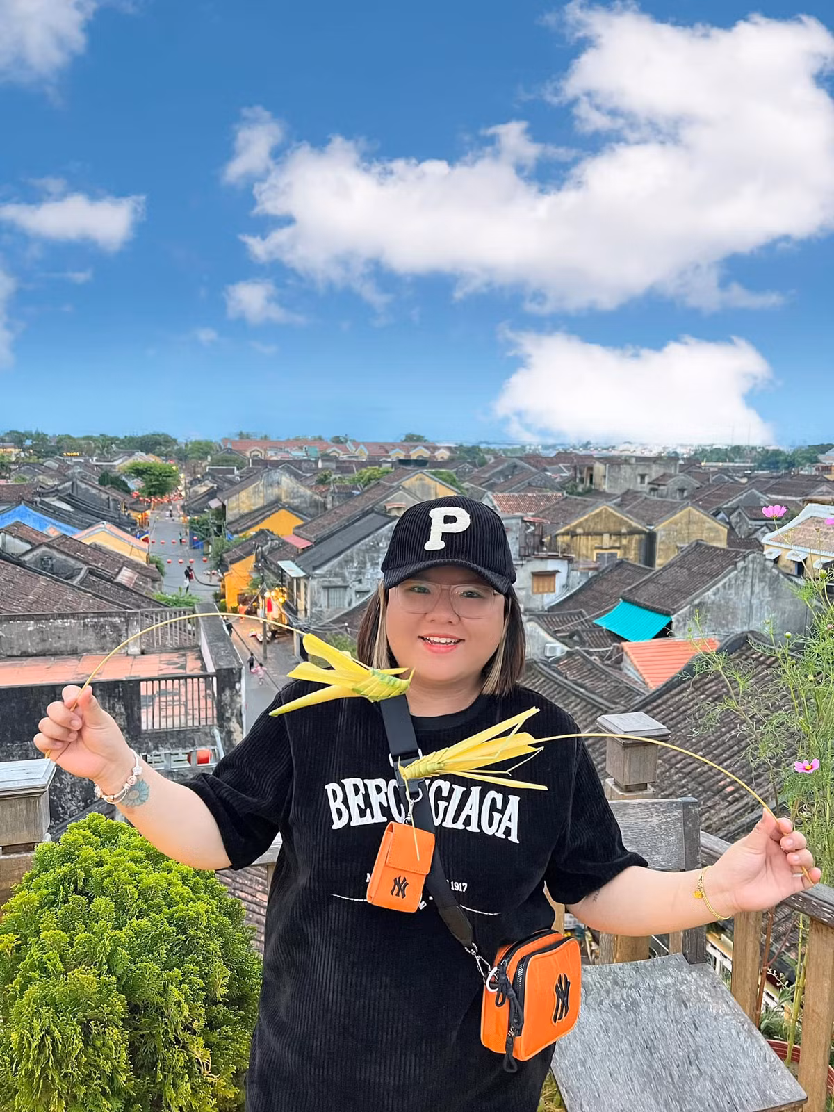 Trên trang cá nhân, những clip mukbang của Hoàng Lam Foodie thu hút sự chú ý của nhiều người.