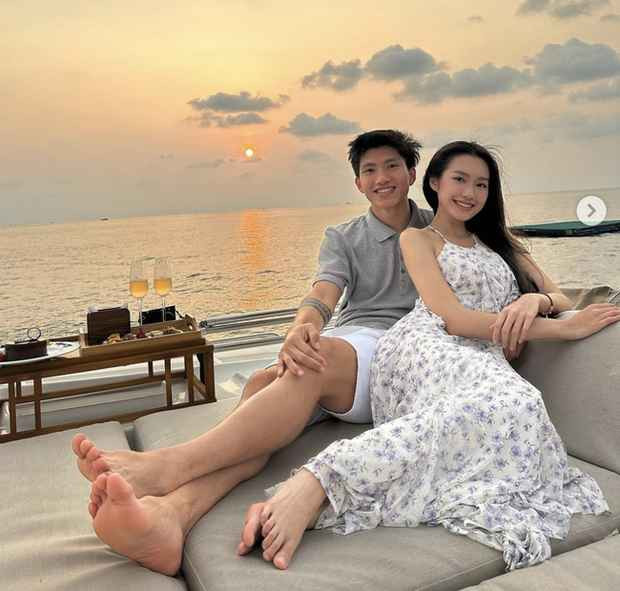 Dân mạng bật cười cho rằng dù chưa kết hôn nhưng dường như Đoàn Văn Hậu đã gia nhập hội “cá con” khi bị vợ sắp cưới “nạt”.