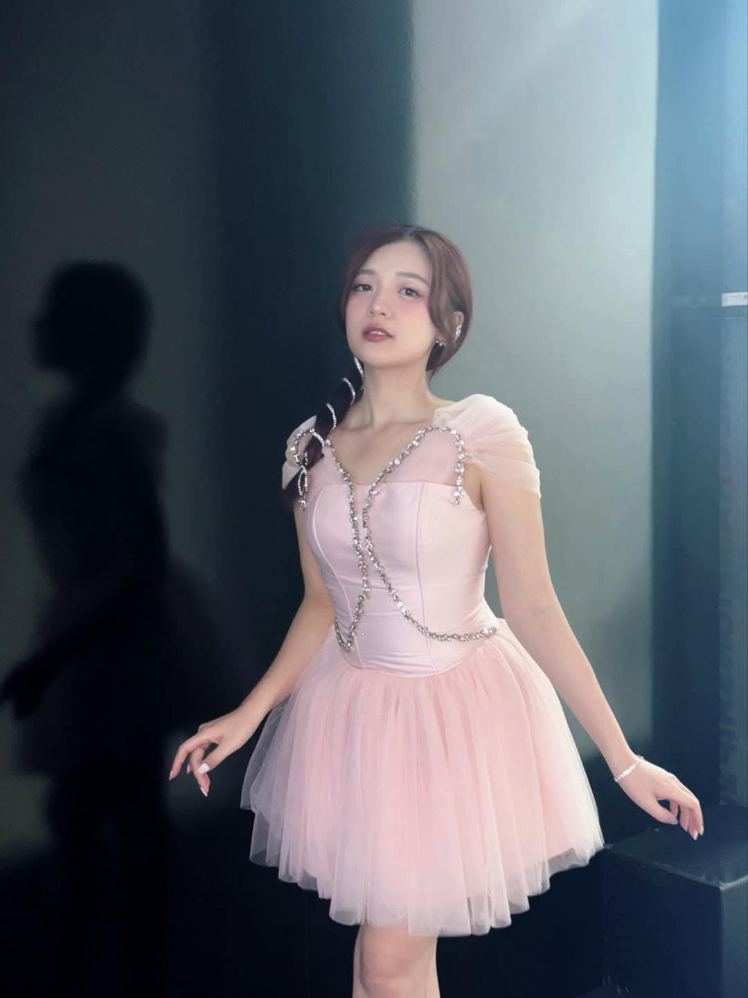 MC Phương Thảo (tên thật là Vũ Phương Thảo) chính là gương mặt quen thuộc với tất cả game thủ Liên Quân Mobile.