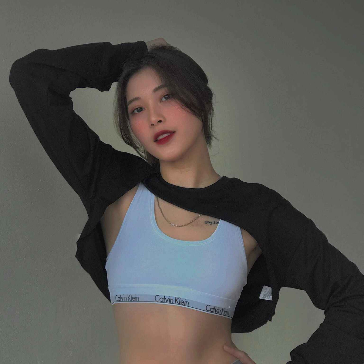 Năm 2020 khi Thông tin Liên Việt Postbank vô địch giải bóng chuyền trẻ Cúp các câu lạc bộ toàn quốc, Đặng Thu Huyền nhận danh hiệu chuyền hai xuất sắc nhất.